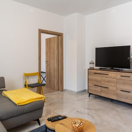 Apartman Jabuka Daire Karlovac Dış mekan fotoğraf